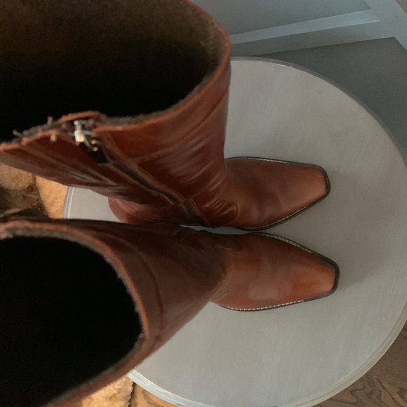 Lasoki Knee High Leather Boot - Picture 3 of 9